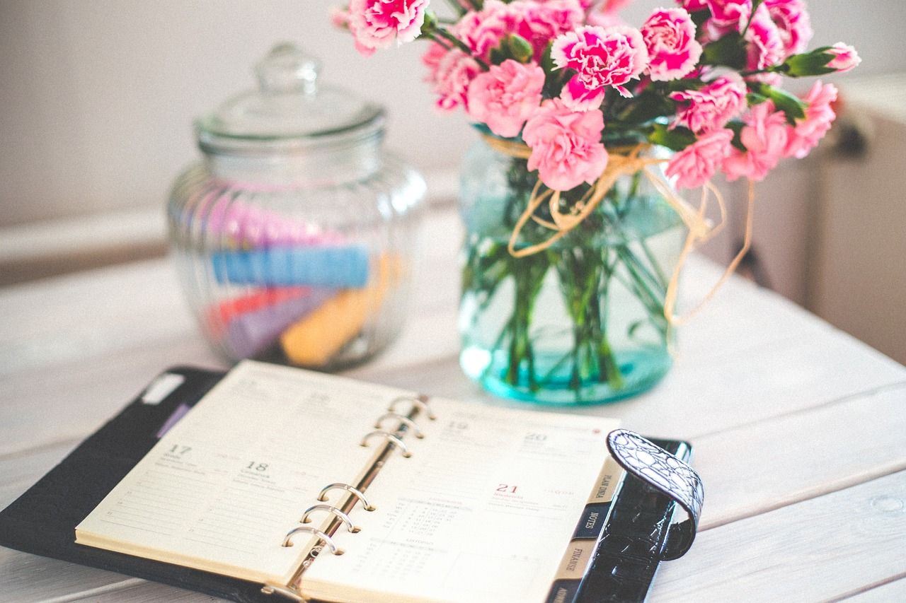 DIY Chalkboard Calendar